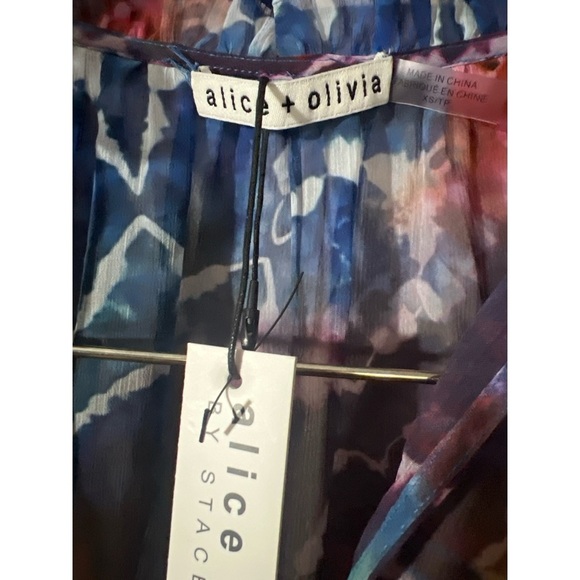 Alice + Olivia Red and Blue Ruffled Blouse with Mandarin Collar nwt - Picture 3 of 6